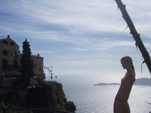 [Eze3]