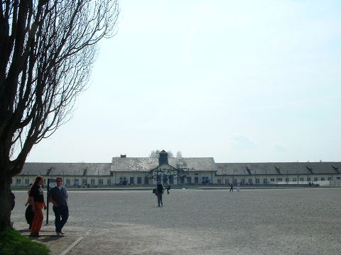 [Dachau 2]