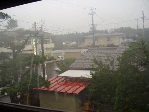 [typhoon2]